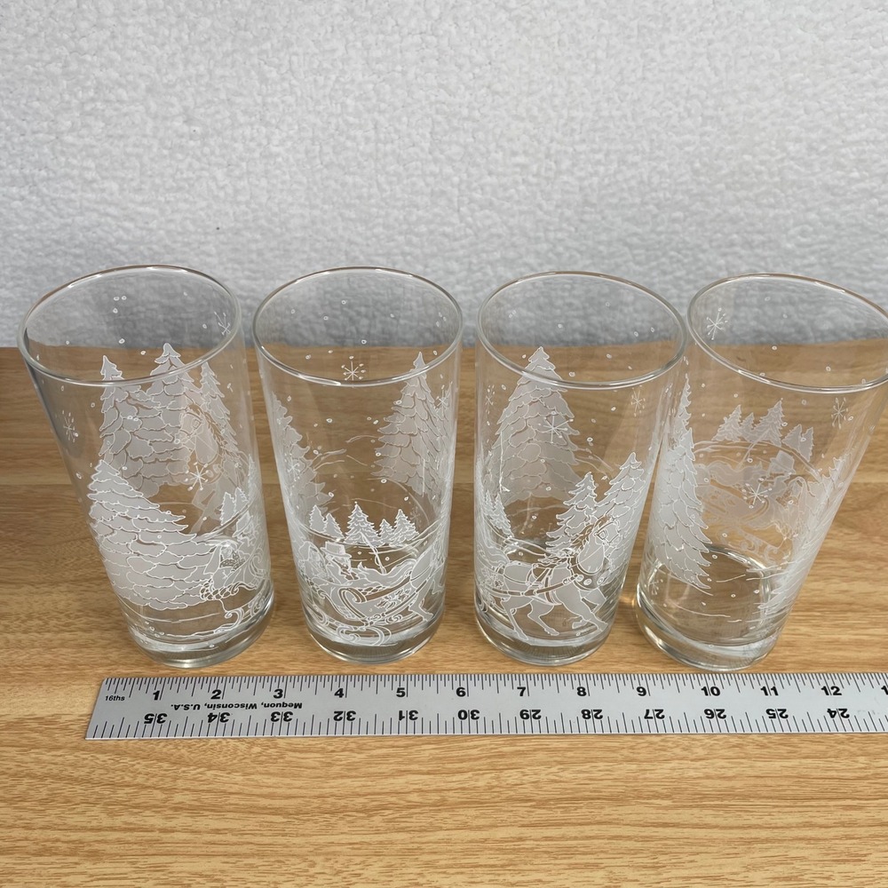 Set of 4 Vintage Avon 'Through the Woods' Presidents Club Frosted White Holiday